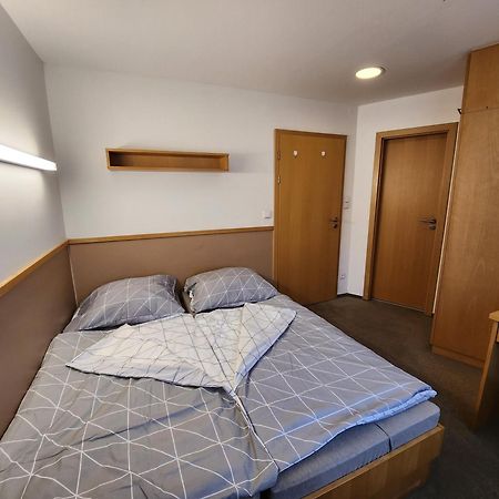 Pension Hogo Brno Bagian luar foto